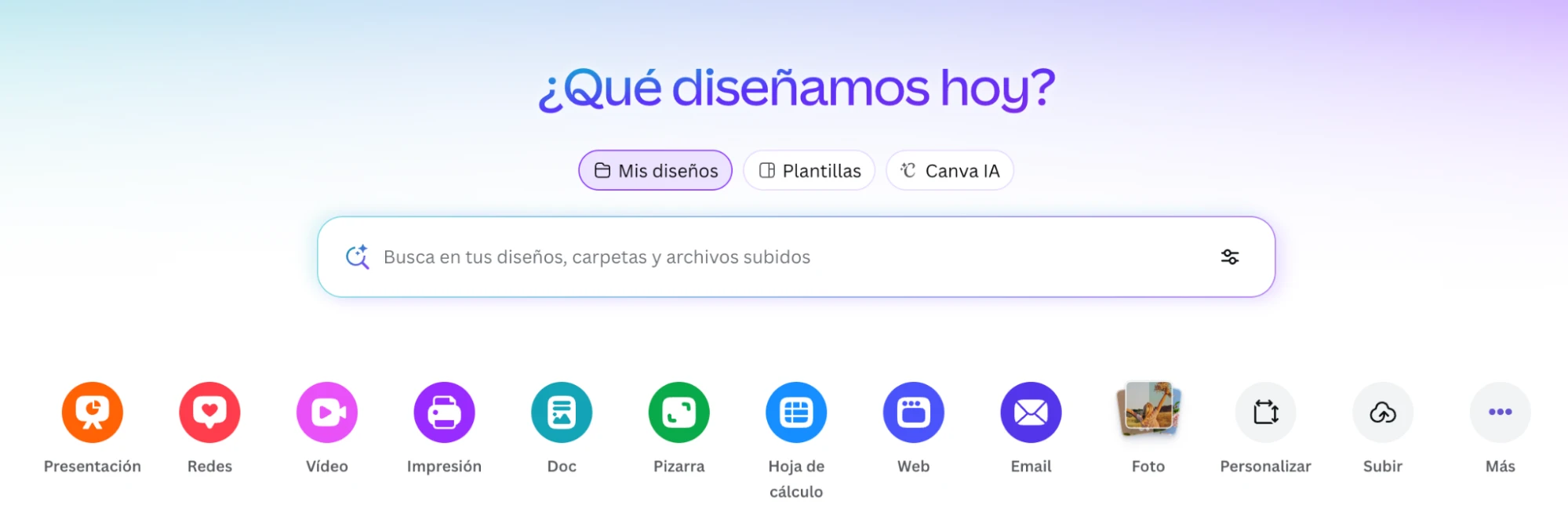 Plan de marketing: Descubre qué es y cómo crearlo en 8 pasos (con IA)